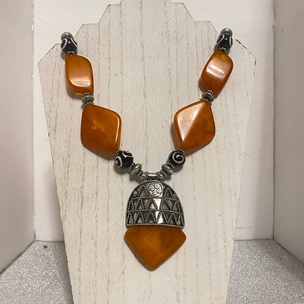 Orange and Silver Geometric Necklace - Picture 4 of 6